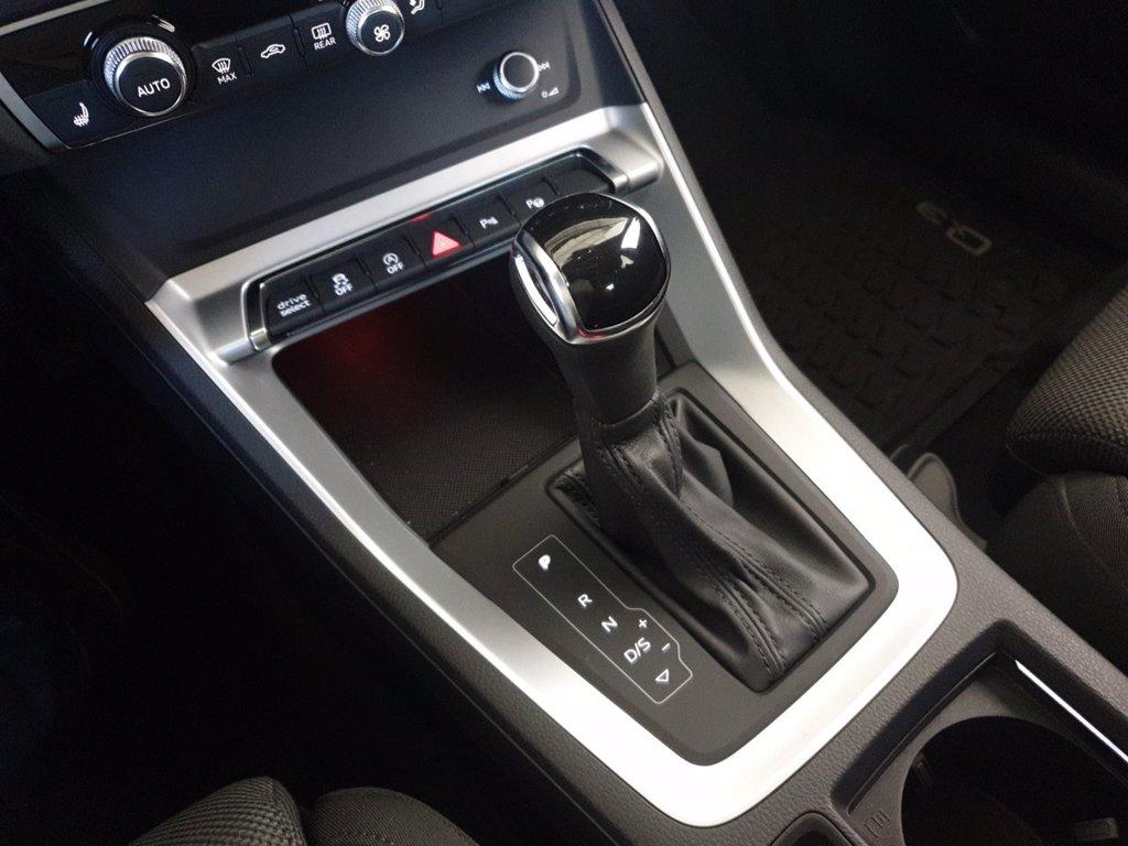 AUDI Q3 40 2.0 tfsi s line edition quattro s-tronic del 2019