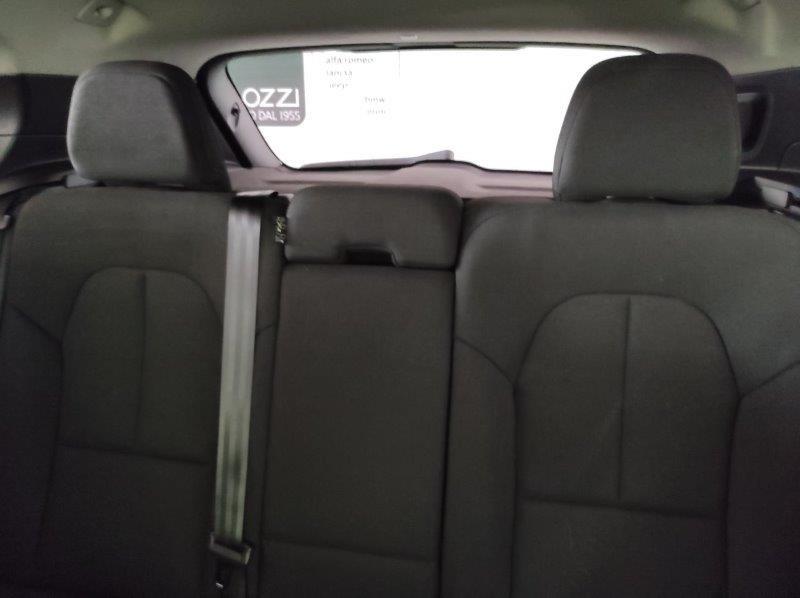 VOLVO XC40 (2017-->) - XC40 T2 Geartronic Momentum Core N1