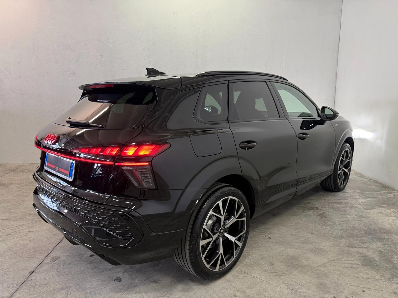 Audi Q3 1.5 Tfsi mhev S line Edition 150cv S-Tronic ITALIANA PRONTA CONSEGNA