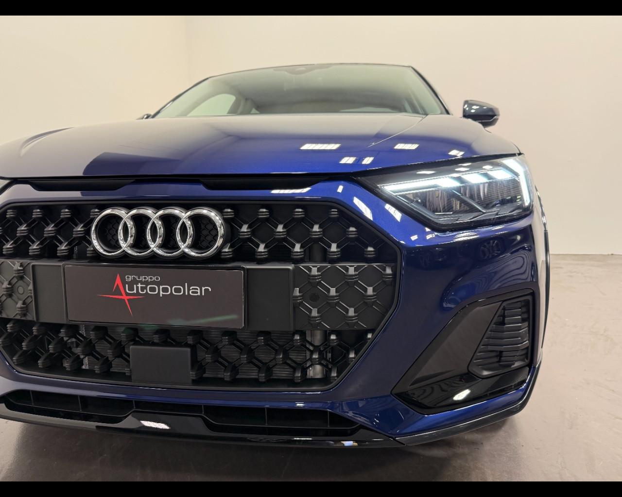 AUDI A1 ALLSTREET 30 TFSI S-TRONIC IDENTITY CONTRAST