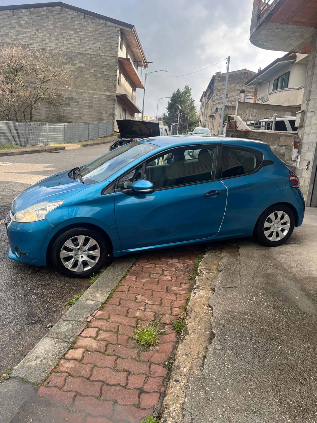 Peugeot 208 1.2 VTi 82 CV 3 porte Active