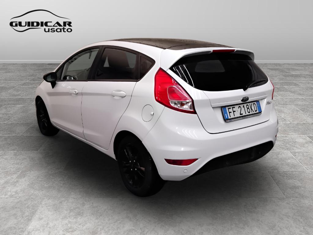 FORD Fiesta VI 2013 - Fiesta 5p 1.5 tdci Black&White 75cv E6