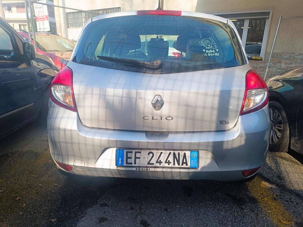Renault Clio 1.2 TCE 100CV 5 p Yahoo! 112.000KM