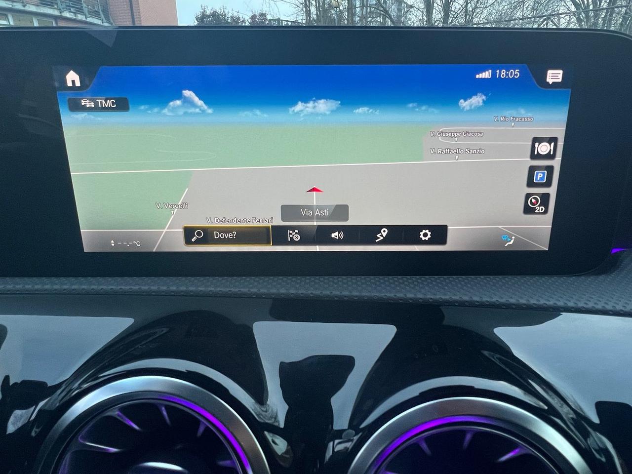 Mercedes-Benz A 200 AMG Line Premium A 200 #9772