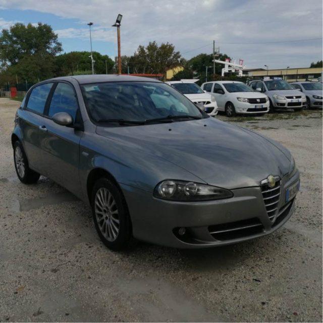 ALFA ROMEO 147 1.9 JTD (120) 5 porte Distinctive