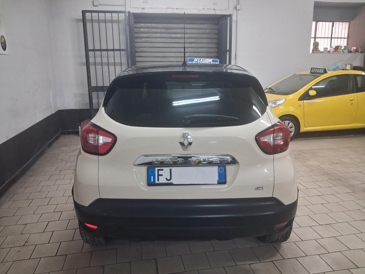 Renault Captur 1.5 dCi 8V 90 CV 2014