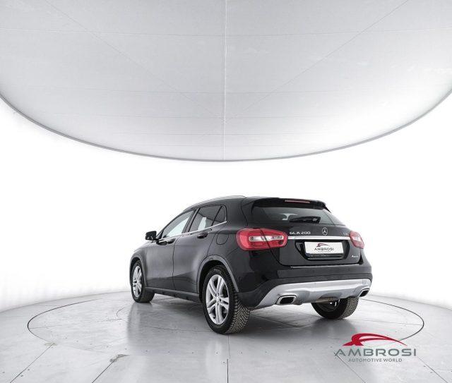 MERCEDES-BENZ GLA 200 200 d Automatic 4Matic Sport