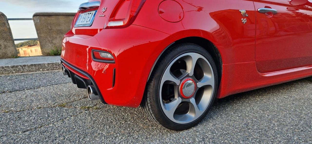 Abarth 595 1.4 Turbo T-Jet 165 CV Turismo