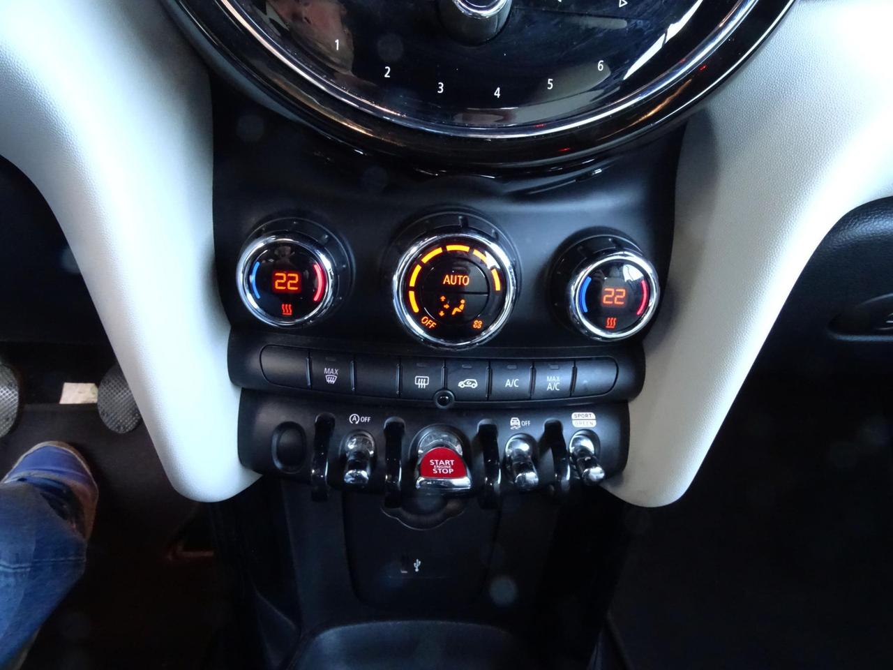 MINI Mini 1.5 Cooper Classic Cabrio