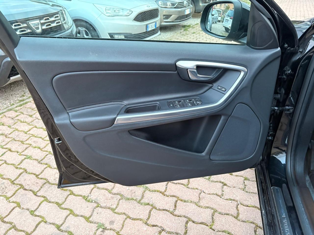 Volvo V60 D2 1.6 Kinetic