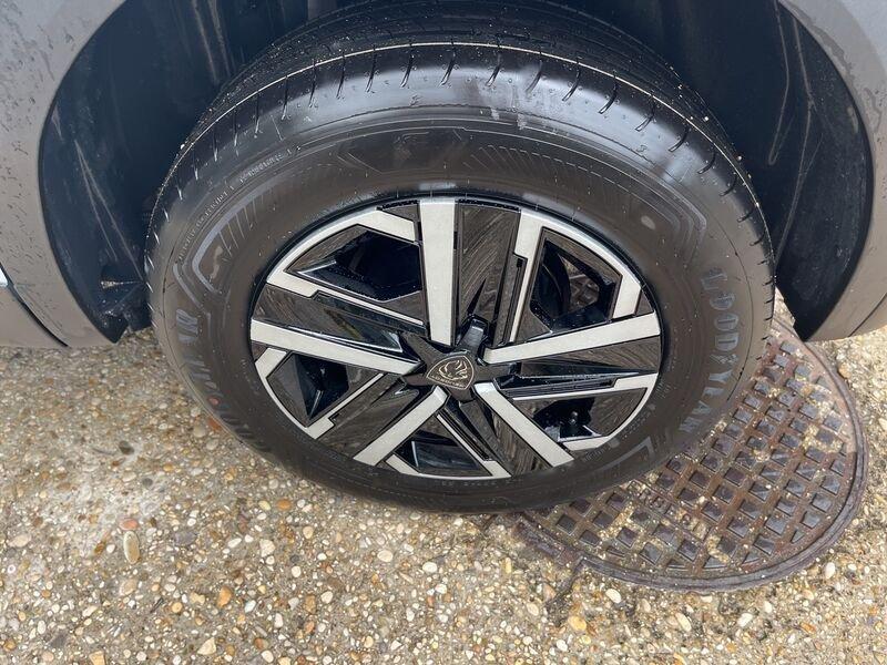 Peugeot 2008 2008 PureTech 100 S&S Style