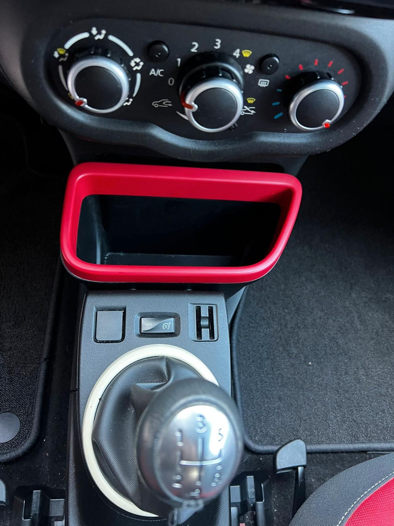 Renault Twingo SCe Lovely NEOPATENTATI