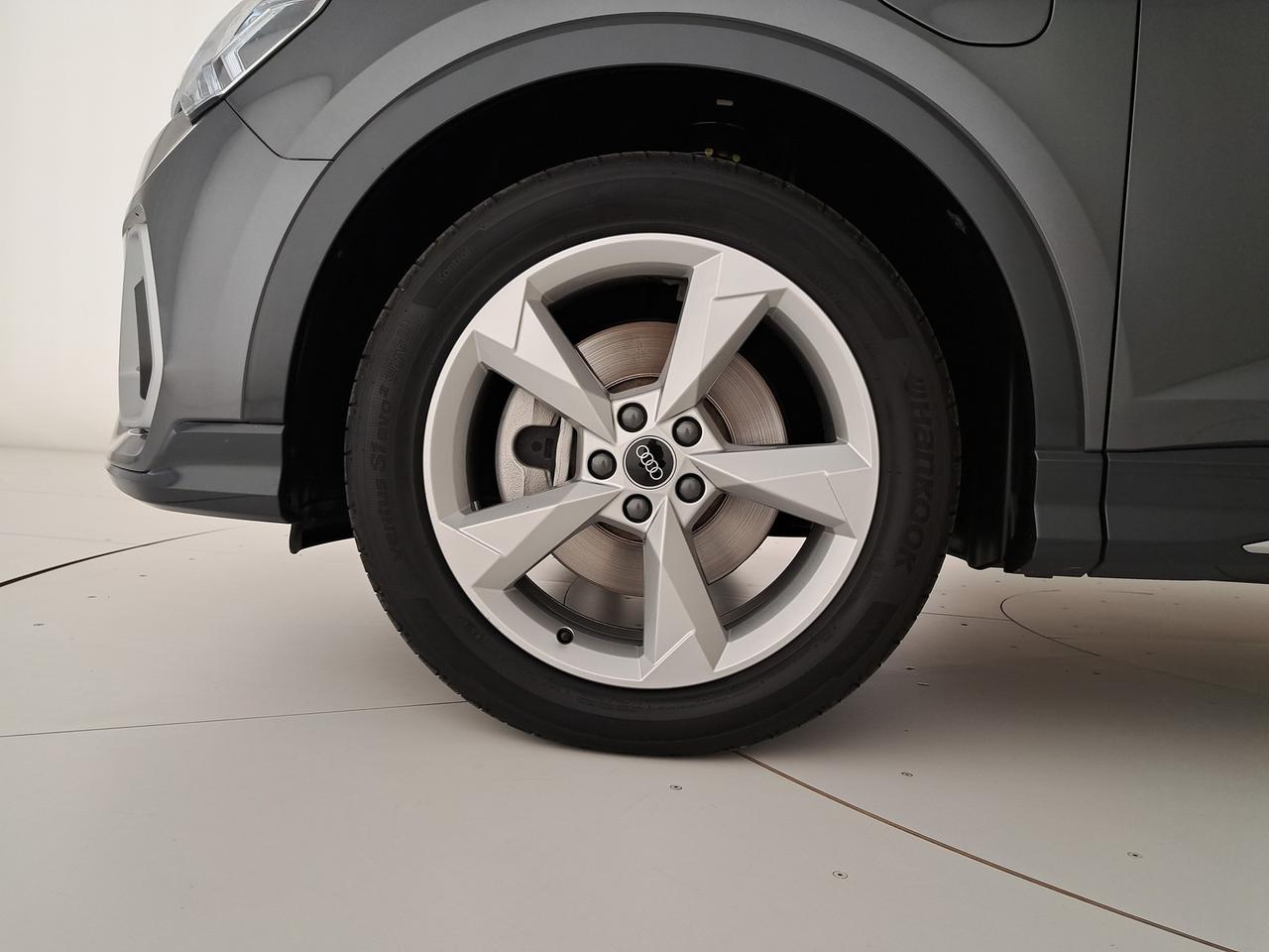 Audi Q3 sportback 45 1.4 tfsi e s line edition s-tronic