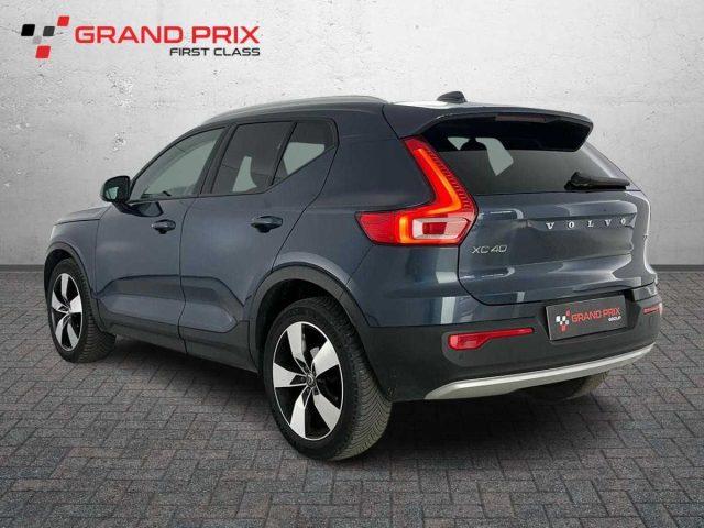 VOLVO XC40 T3 Geartronic Momentum