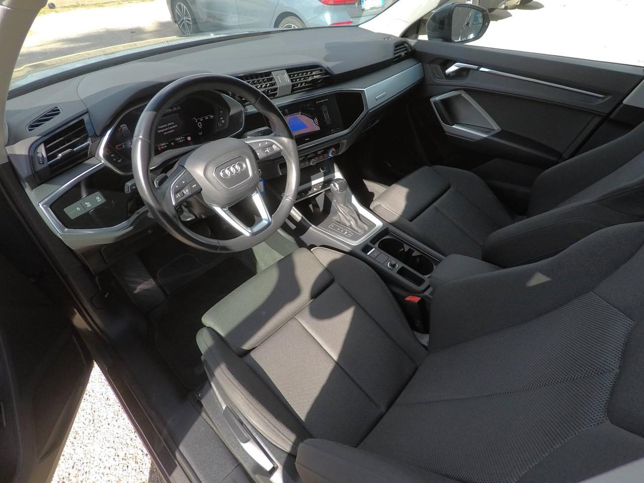 Audi Q3 SPB 35 TDI S tronic Business Advanced