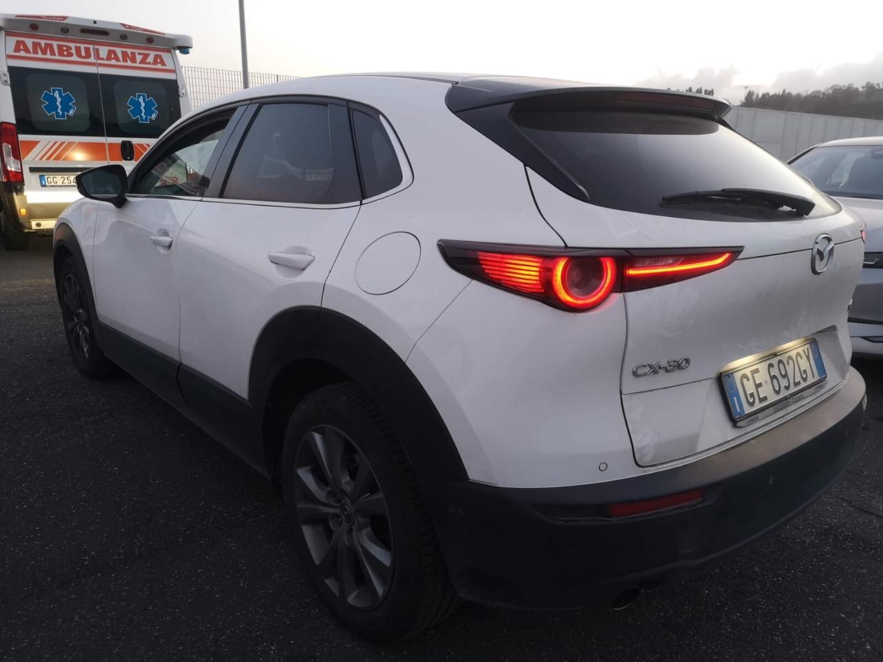 Mazda CX-30 2.0L Skyactiv Hybrid - PARI AL NUOVO -