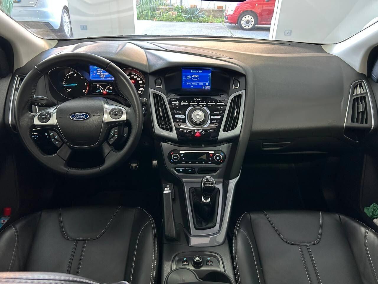 Ford Focus ST PACK - TETTO APRIBILE