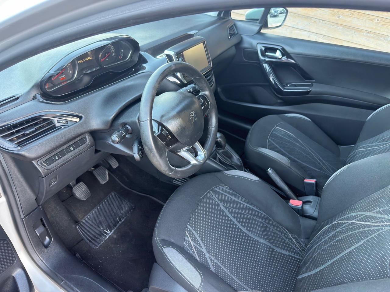 Peugeot 208 1.4 HDi 68 CV 3 porte Active