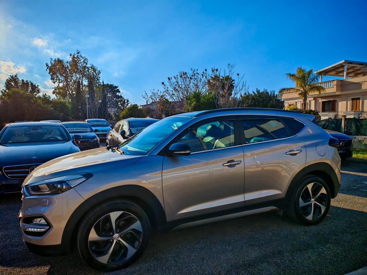 Hyundai Tucson 1.7 CRDi Tetto Pelle navig cam