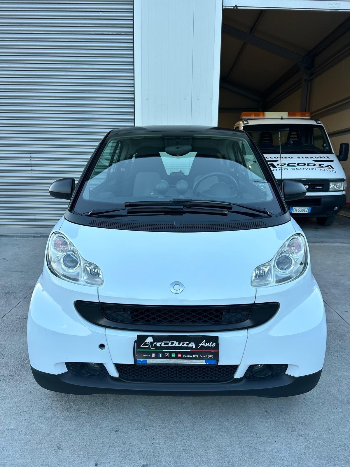 Smart ForTwo 1000 52 kW MHD coupé passion