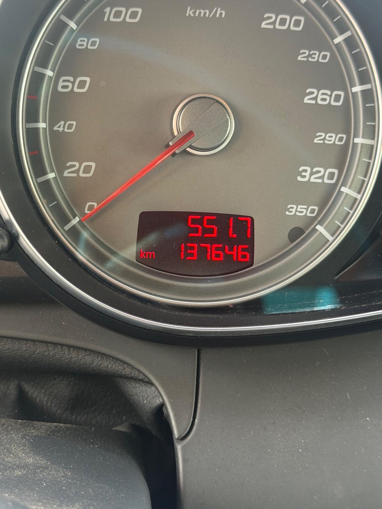 Audi R8 4.2 V8 FSI quattro R tronic