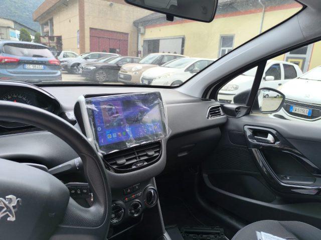 PEUGEOT 208 1° serie 1.0 VTi 68 CV ADATTA A NEOPATENTATO