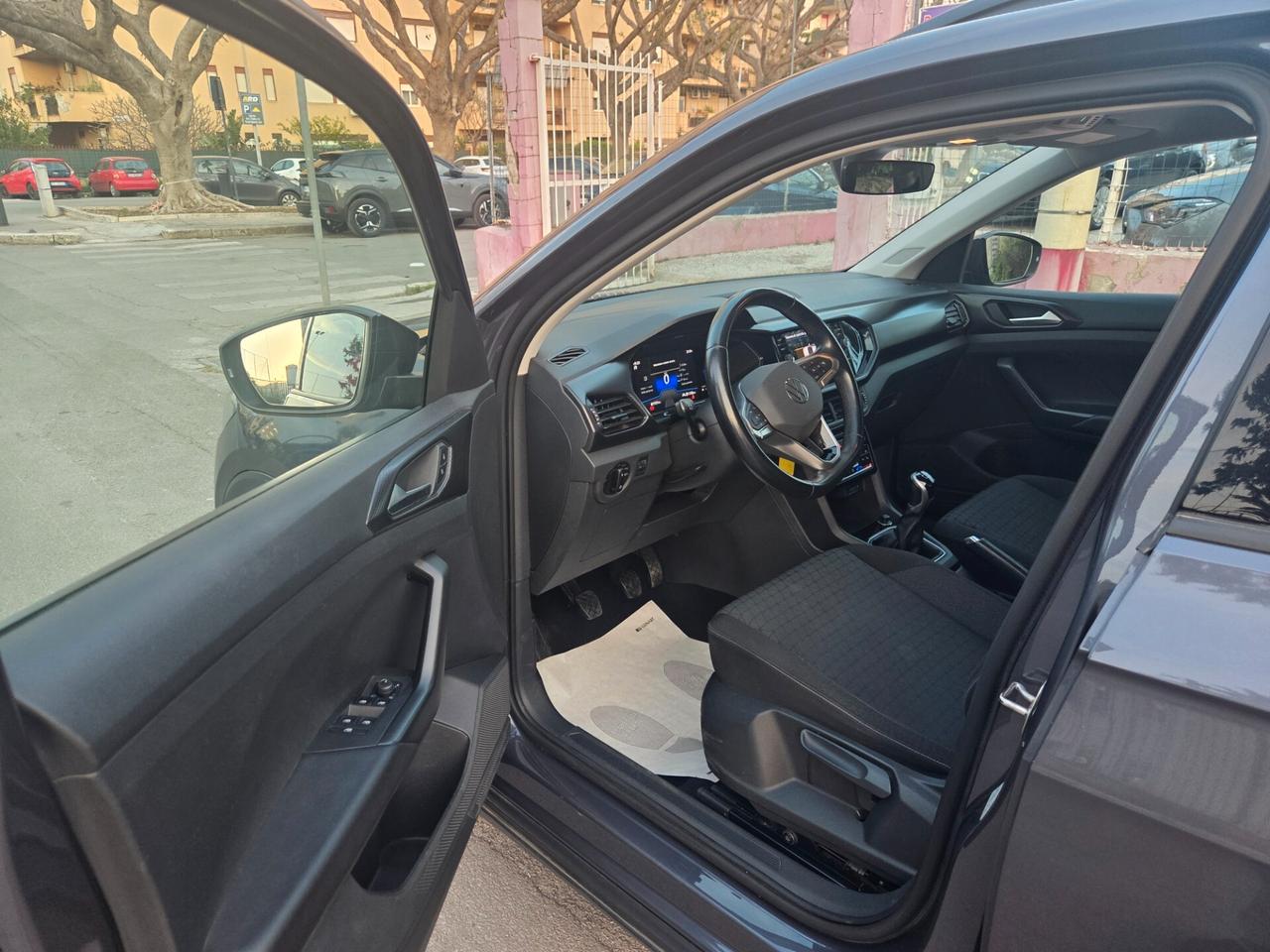 Volkswagen T-Cross 1.0 TSI 110 CV DSG Sport