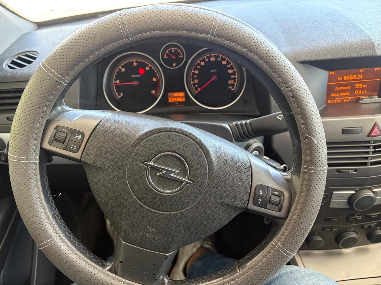 Opel Astra 1.7 CDTI berlina ok neo patentati