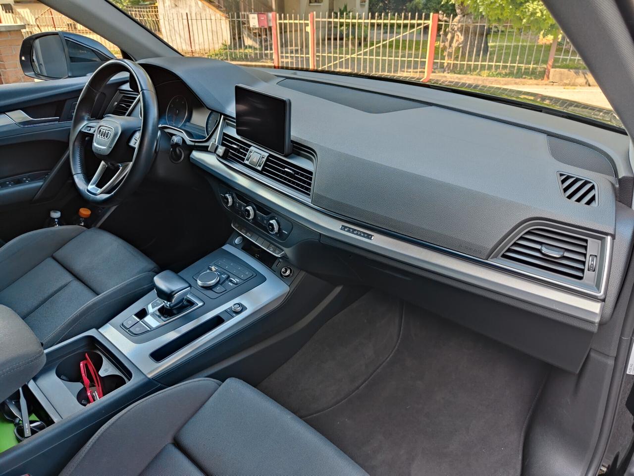 Audi Q5 2.0 TDI quattro S tronic Business