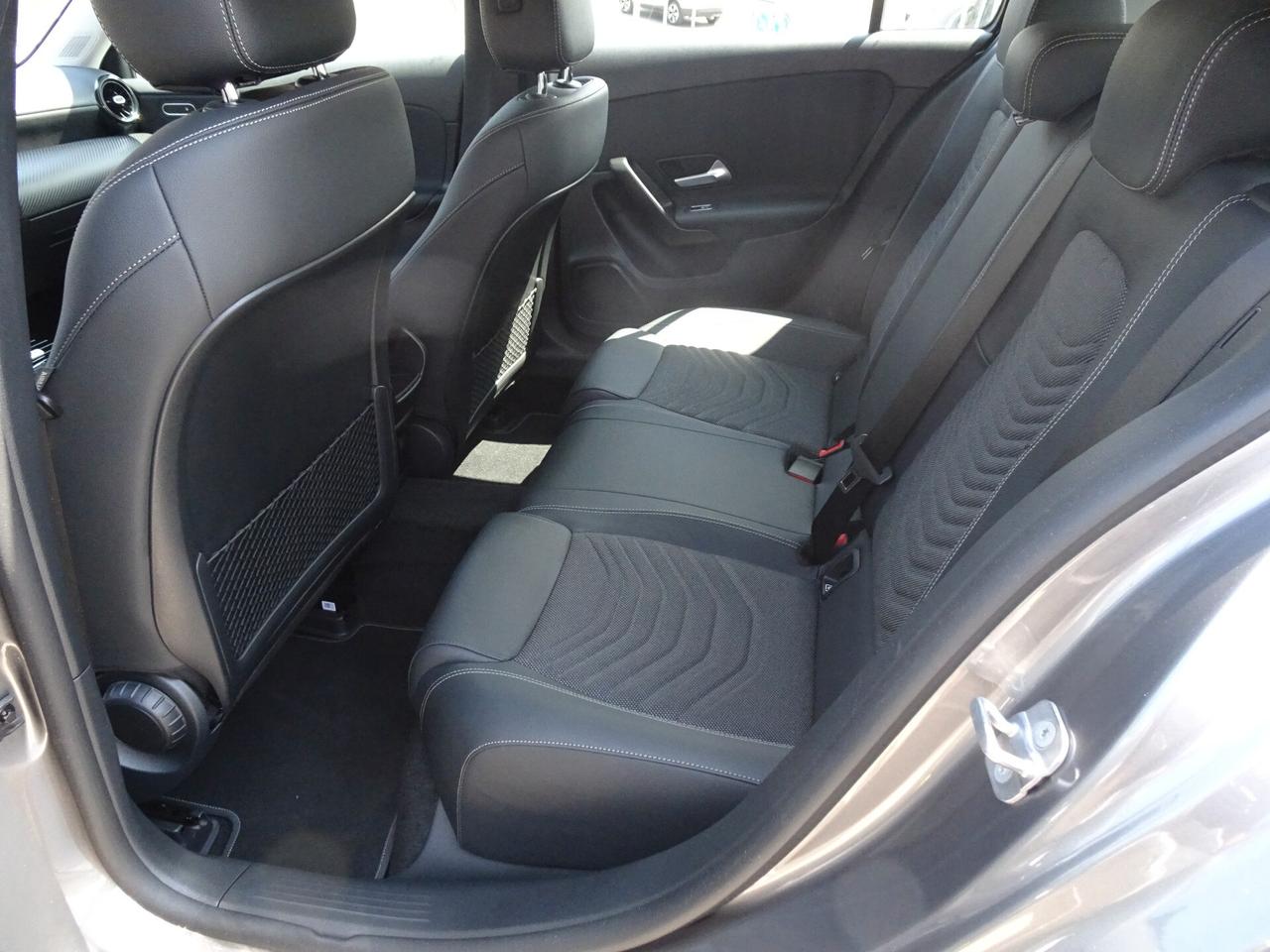 Mercedes-benz A 180 D Automatic Advanced