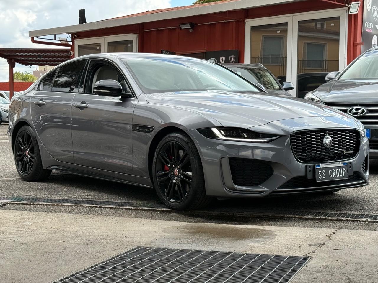 XE 2.0 D 204 CV-R-Dynamic HSE-IVA ESP-unipro