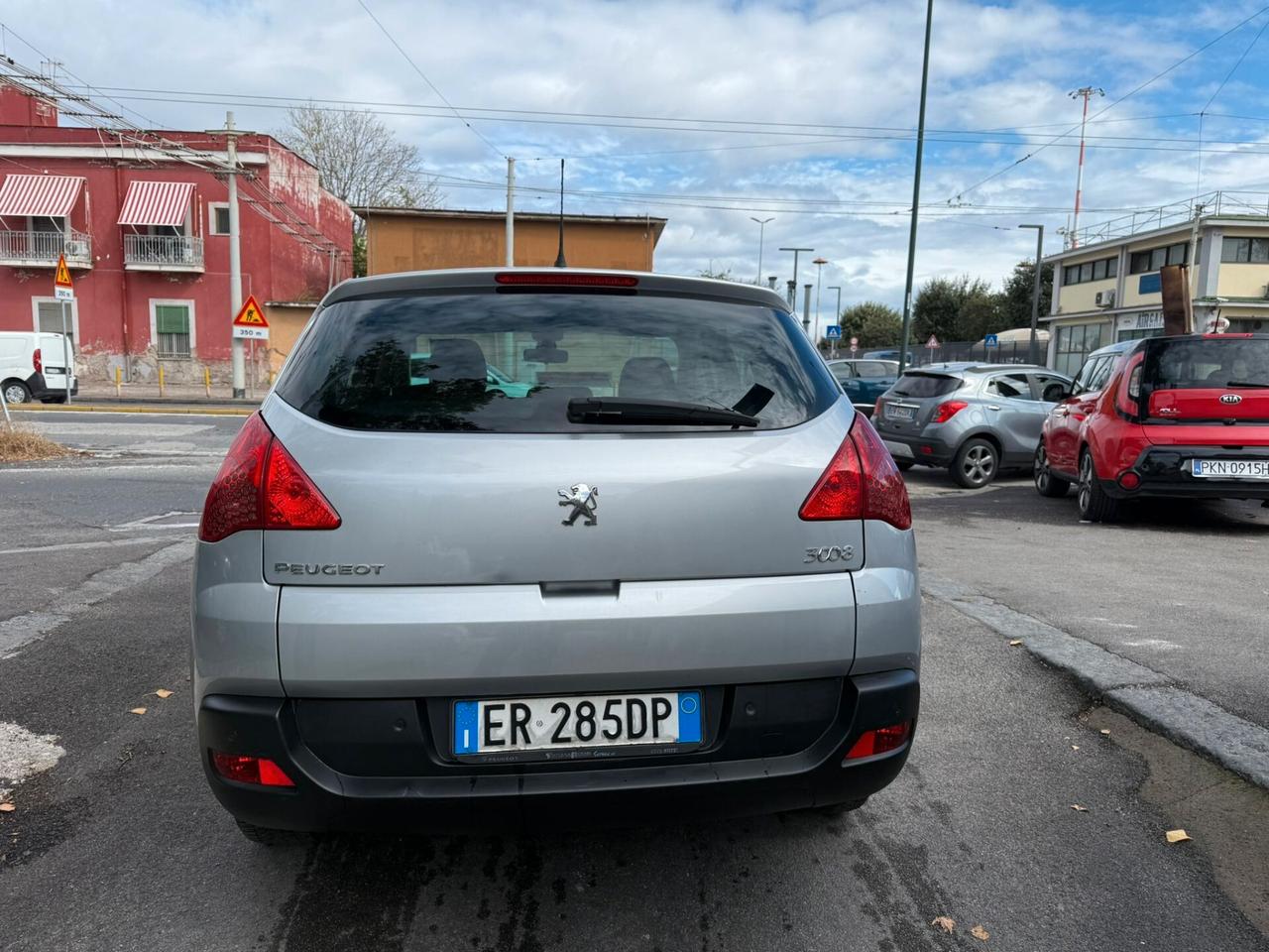 Peugeot 3008 1.6 HDi 115CV Business 2013 DA VETRINA