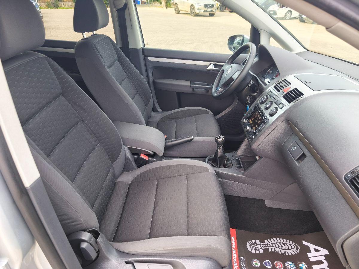 VOLKSWAGEN Touran 1.9 TDI 105 CV Highline 7 POSTI