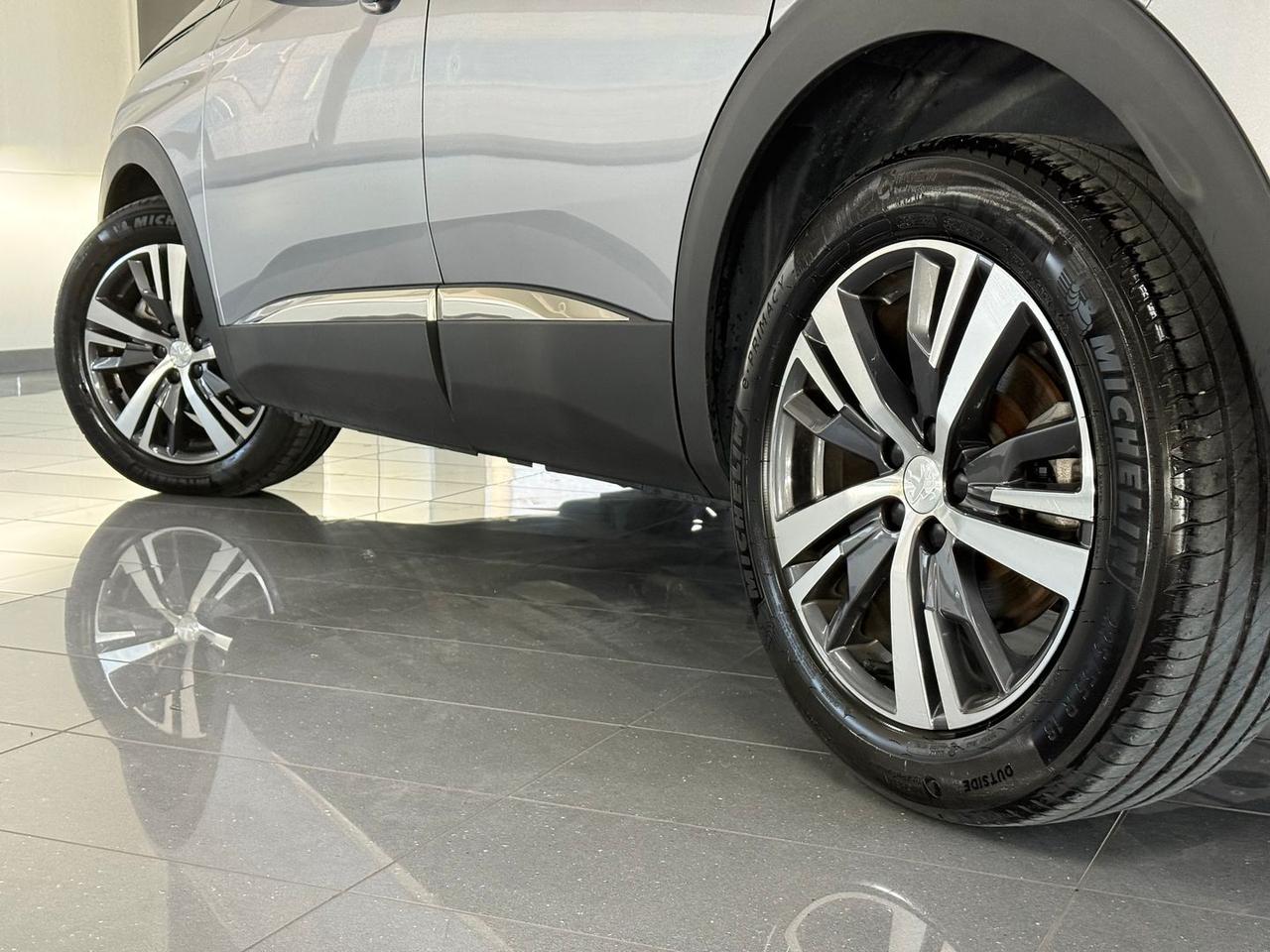 Peugeot 3008 Allure Pack 1.5 Blue HDI 130 #8764