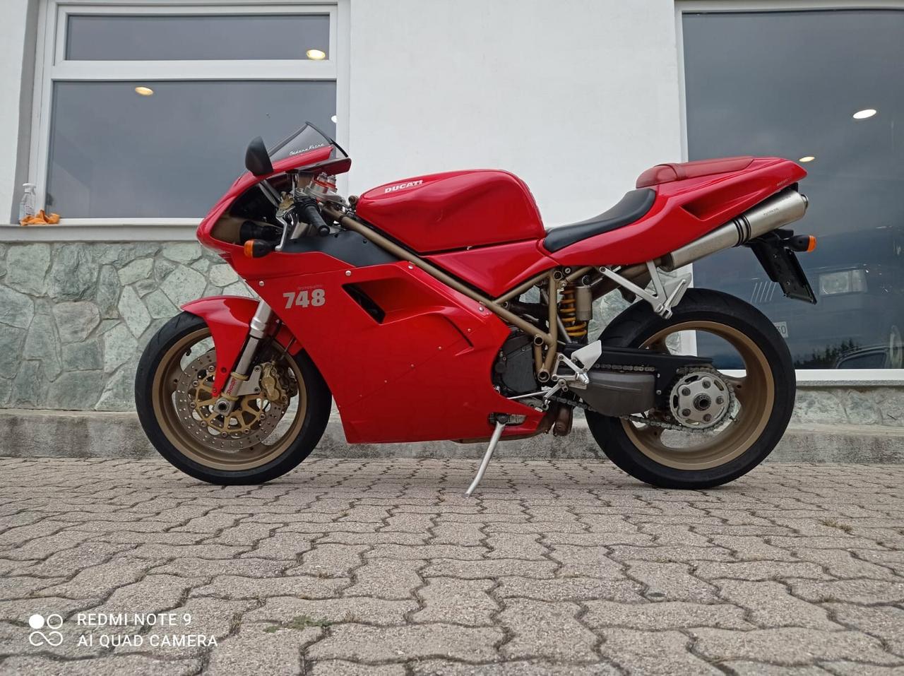 Ducati 748