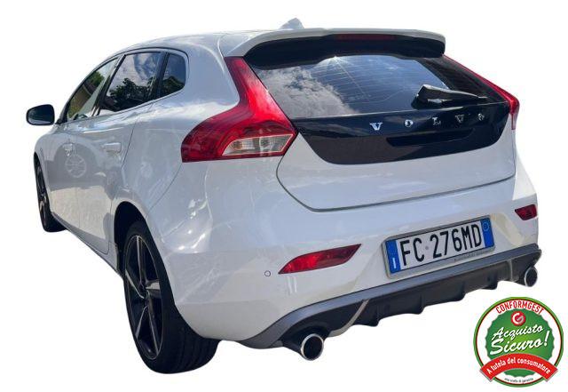 VOLVO V40 D4 Geartronic R-design Momentum