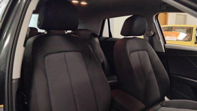 AUDI Q2 30 TFSI Business Advanced