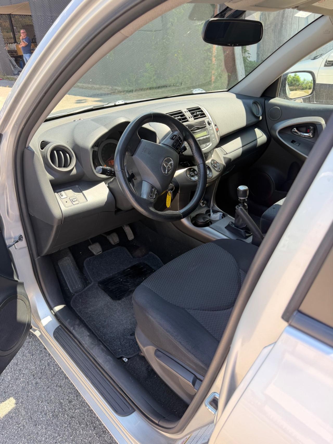 Toyota RAV 4 RAV4 2.2 D-4D 150 CV DPF Luxury