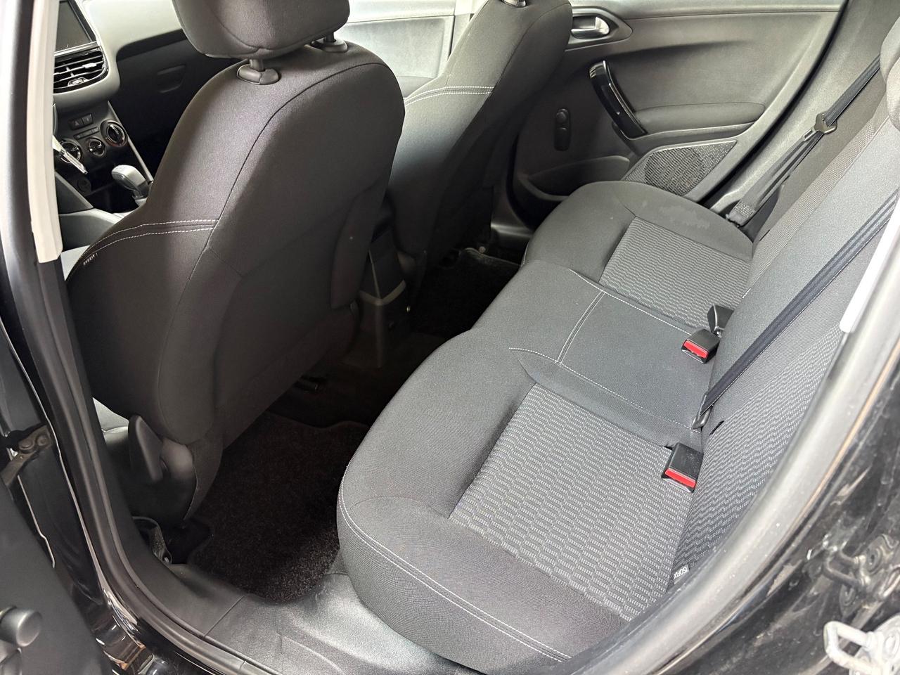 Peugeot 208 BlueHDi 100 5 porte Allure