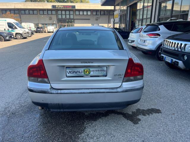 VOLVO S60 2.4 D5 20V cat