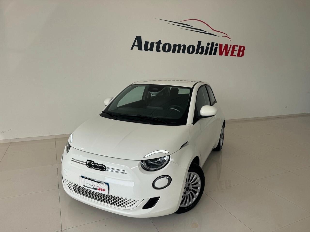 Fiat 500 500e Berlina 42 kWh La Prima
