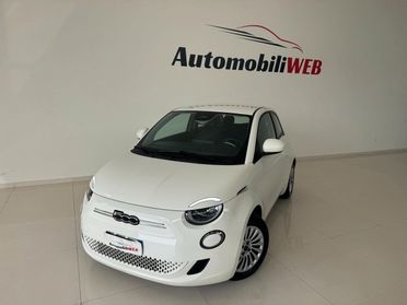 Fiat 500 500e Berlina 42 kWh La Prima