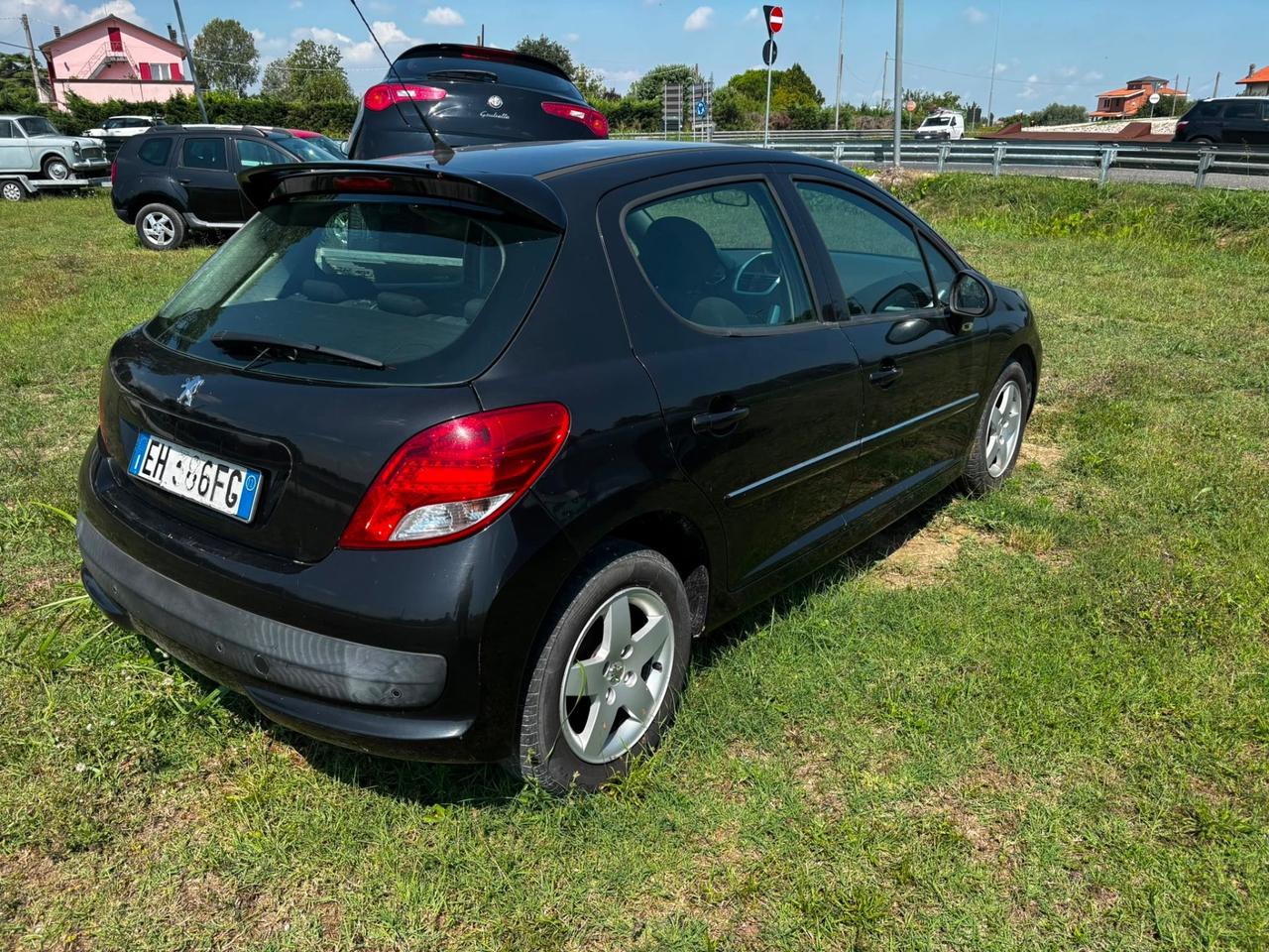 Peugeot 207 1.4 HDi 70CV 5p. Energie IDONEA PER NEOPATENTATI PERMUTABILE