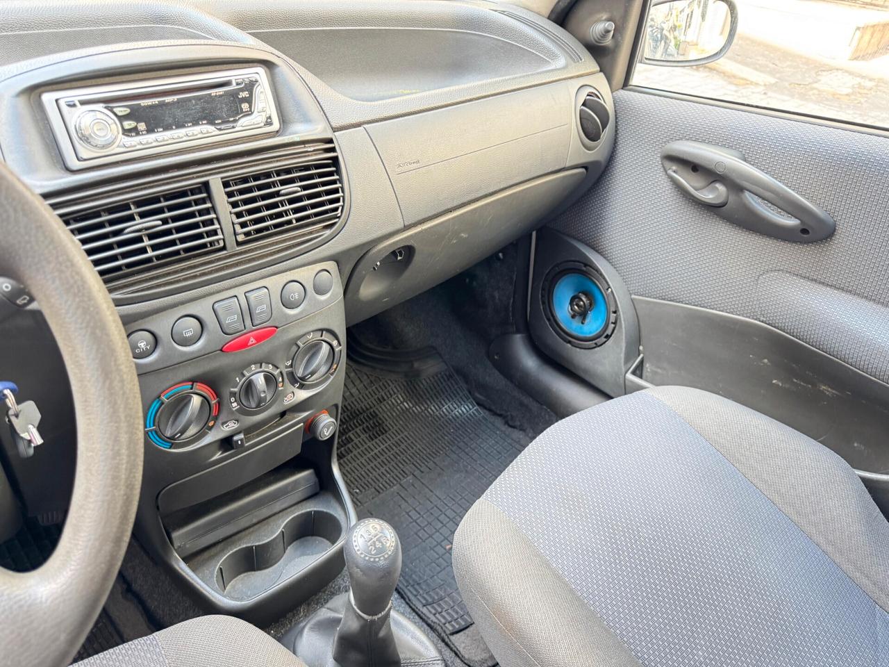 FIAT PUNTO 1.3 MULTIJET DIESEL – 5 PORTE – CLIMATIZZATA