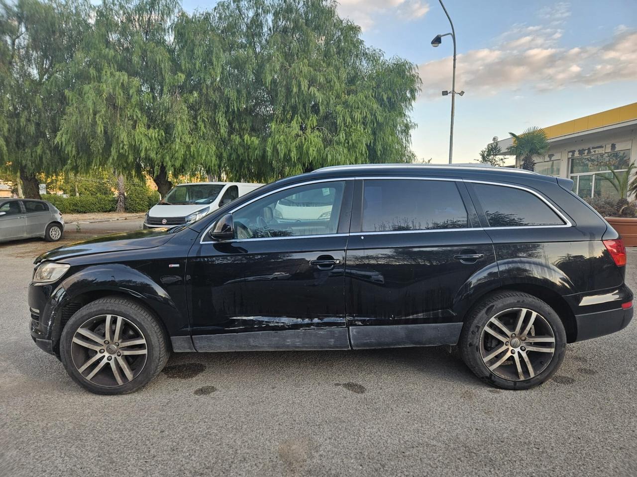 Audi Q7 3.0 V6 TDI 233CV quattro tiptronic