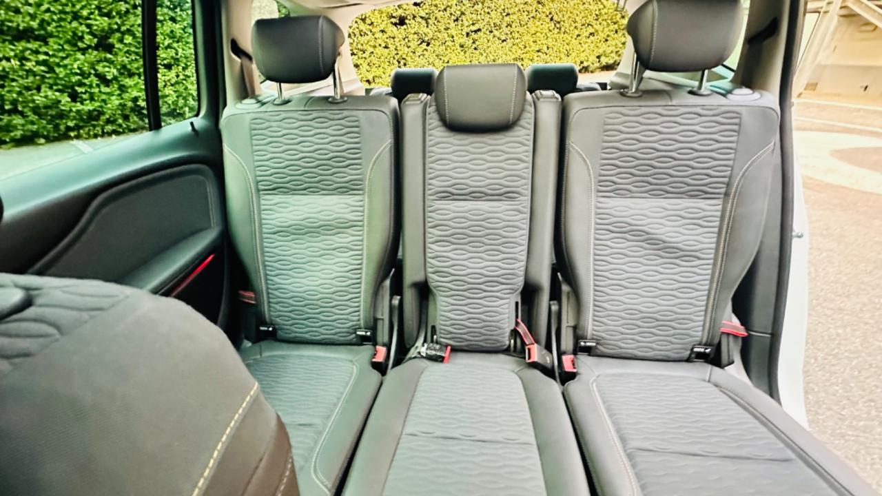 Opel Zafira Tourer 2.0 CDTi 130CV. 7 posti. Multispazio