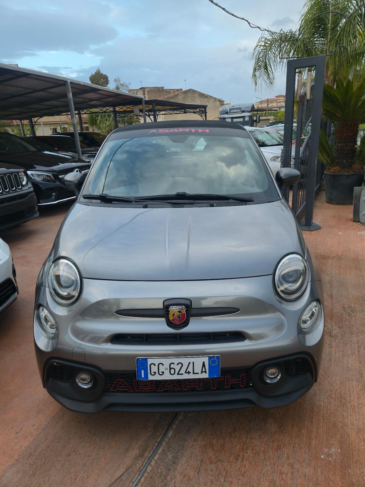 Abarth 595 C 1.4 Turbo T-Jet 180 CV Competizione