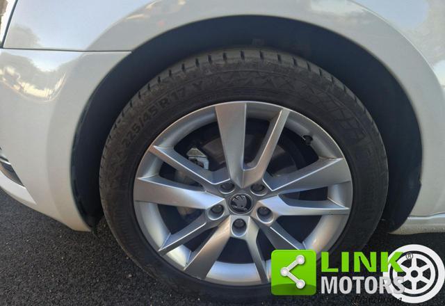 SKODA Octavia 1.5 DSG Wagon Style G-Tec UNICO PROP.