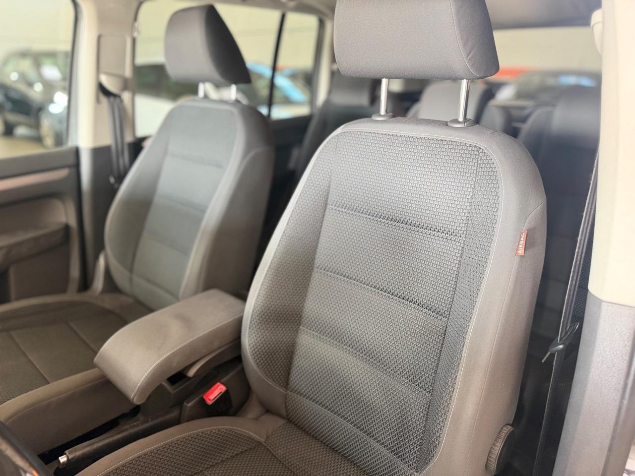 Volkswagen Touran 1.6 TDI Trendline NEOPATENTATI