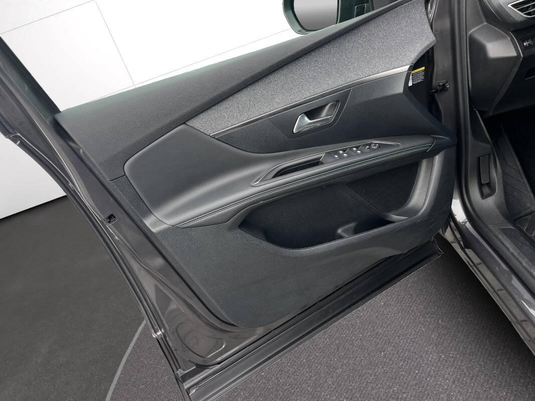 Peugeot 3008 II 1.6 hybrid4 phev Allure Pack 300cv e-eat8